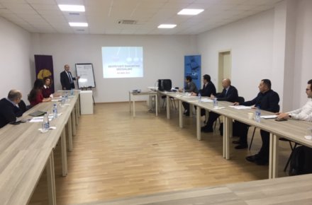 Azərbaycan Standartlaşdırma İnstitutunda 10-14 fevral 2020-ci il tarixlərini əhatə edəcək İSO 9001:2015 ”Keyfiyyəti İdarəetmə Sistemi.Tələblər” mövzusunda təlim keçirilir.