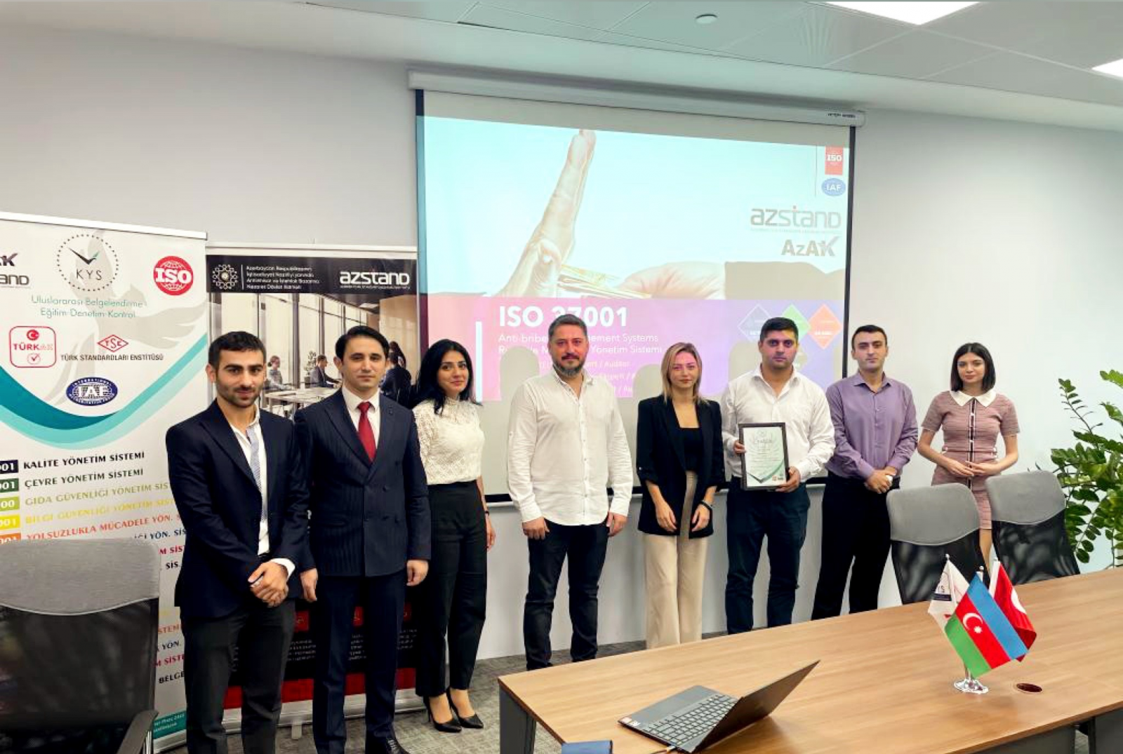 AZSTAND AZS ISO 37001:2021 “Rüşvətxorluğa qarşı idarəetmə sistemləri – Təlimatlarla birgə tələblər” standartının tətbiqi və sertifikatlaşdırma lahiyəsini uğurla tamamladı